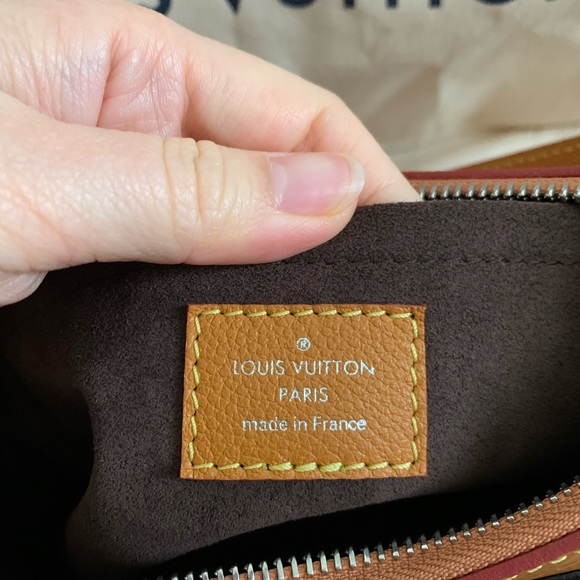 Louis Vuitton Marelle shoulder crossbody bag - Picture 8 of 10